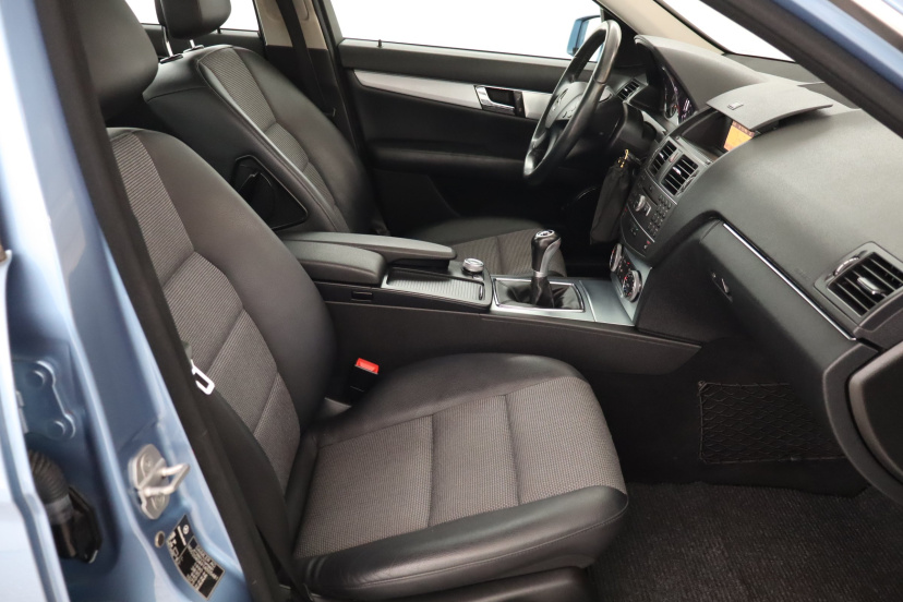 Mercedes-Benz C, 2010