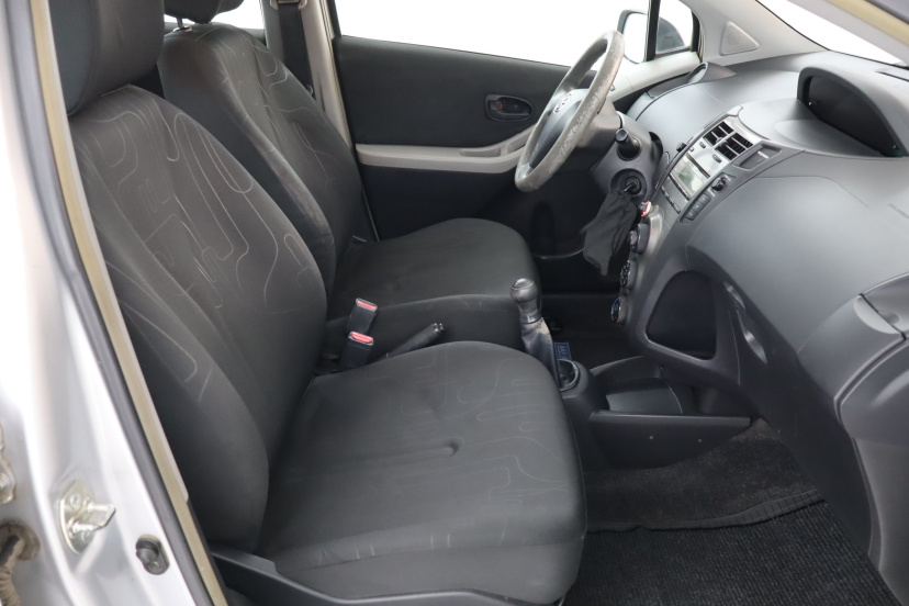 Toyota Yaris, 2011