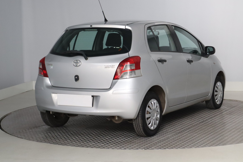 Toyota Yaris, 2011
