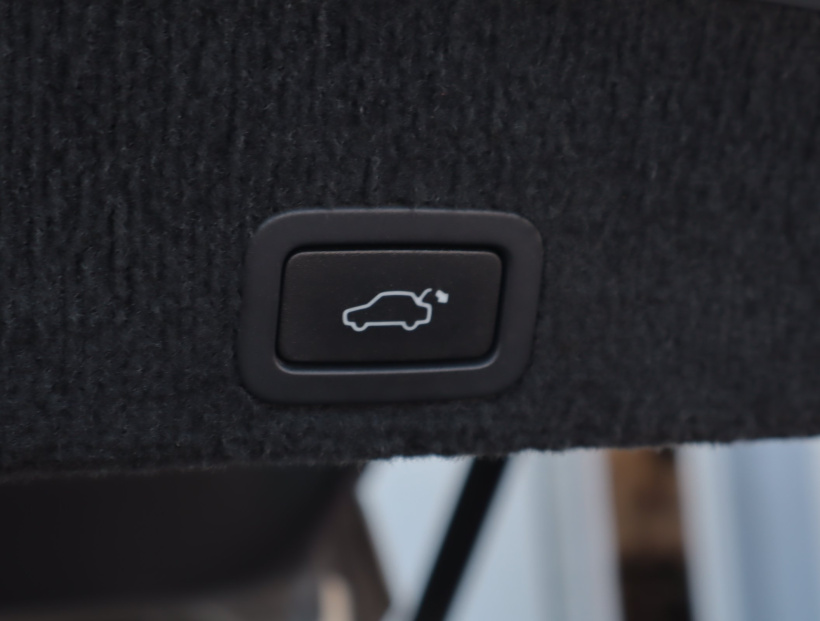 Volvo XC60, 2012