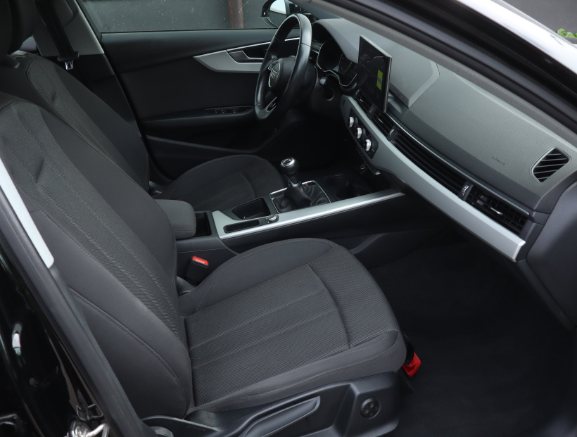 Audi A4, 2020