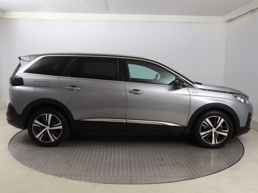 Peugeot 5008, 2017