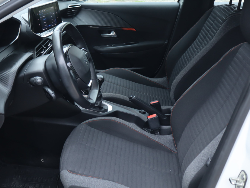 Peugeot 208, 2020