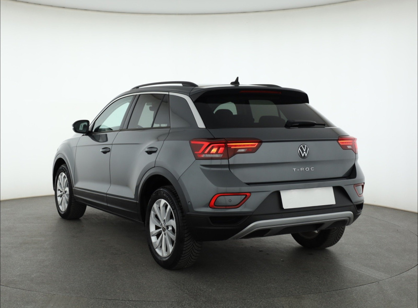 Volkswagen T-Roc, 2022