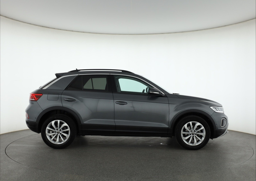 Volkswagen T-Roc, 2022