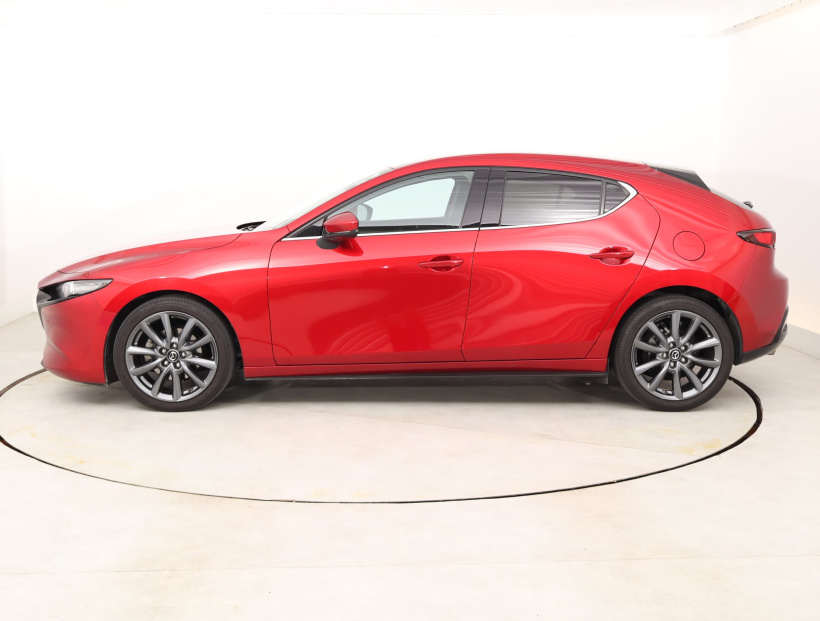 Mazda 3, 2021