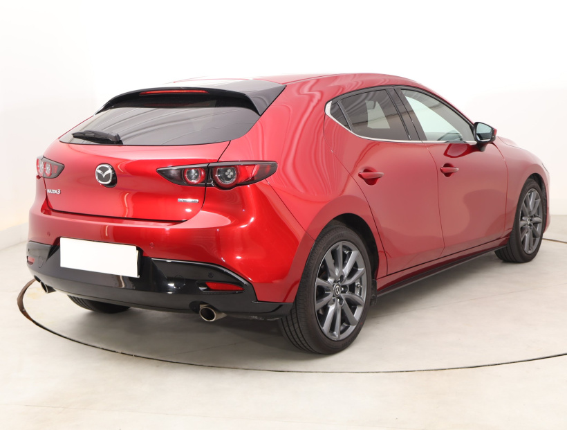Mazda 3, 2021