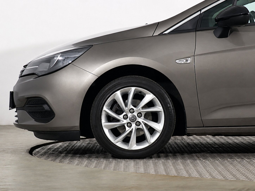 Opel Astra, 2021