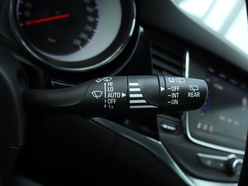 Opel Astra, 2021