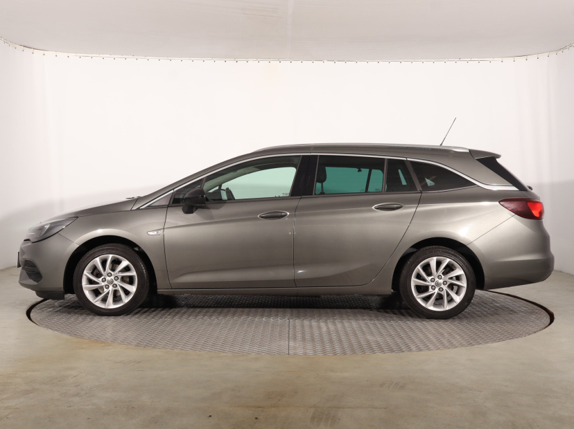 Opel Astra, 2021