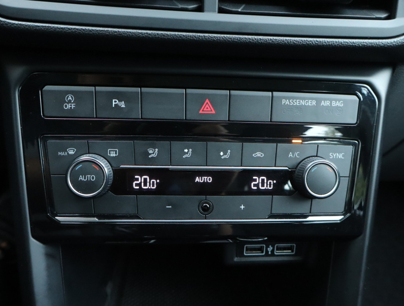 Volkswagen T-Cross, 2019
