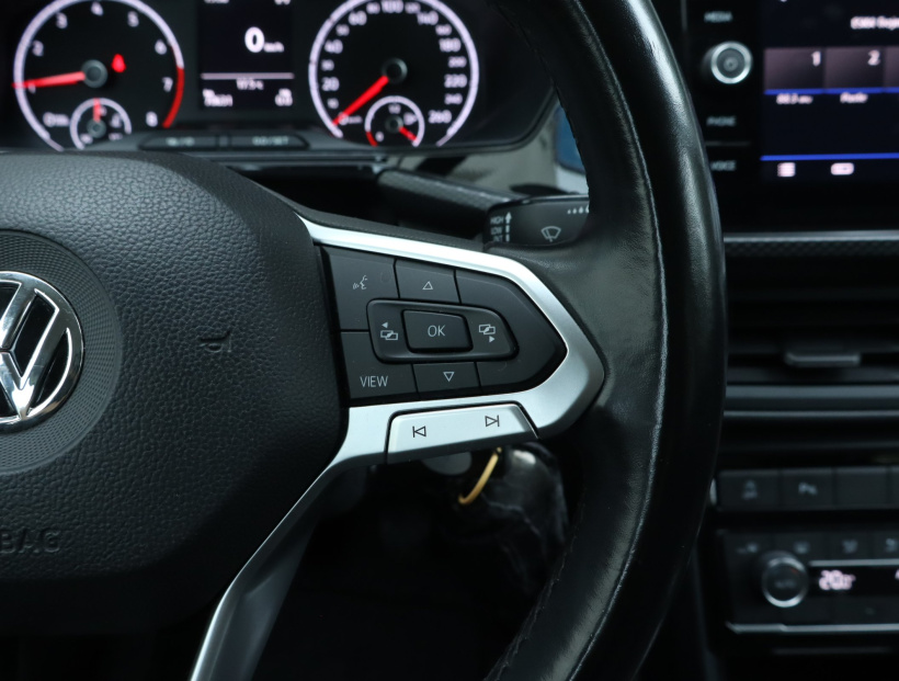 Volkswagen T-Cross, 2019