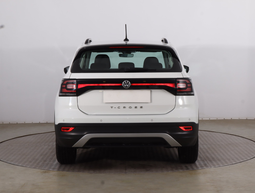 Volkswagen T-Cross, 2019