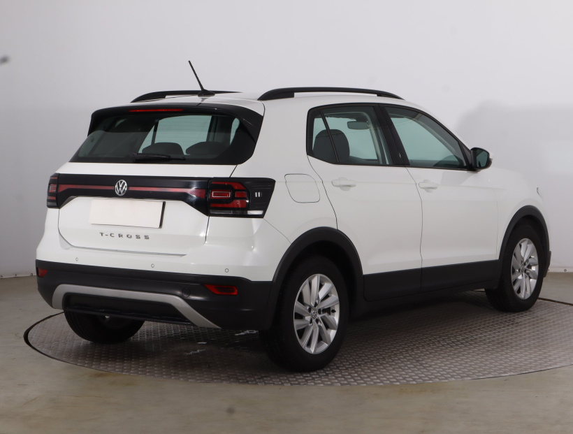 Volkswagen T-Cross, 2019