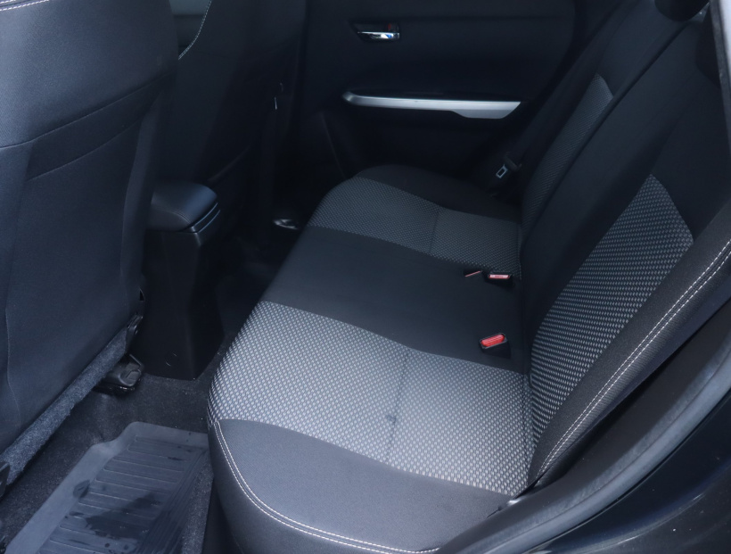 Suzuki Vitara, 2016
