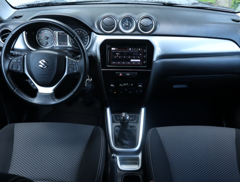 Suzuki Vitara, 2016