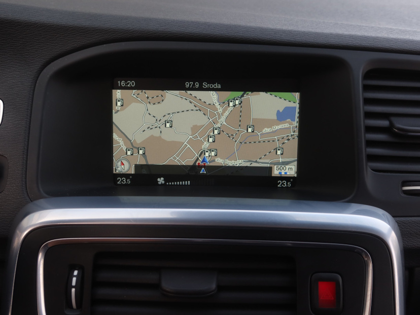 Volvo V60, 2015