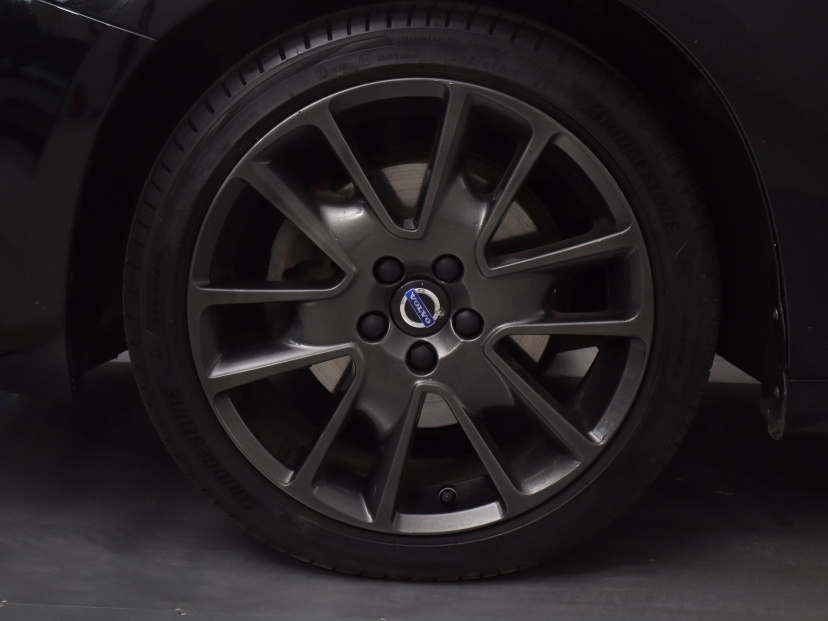 Volvo V60, 2015