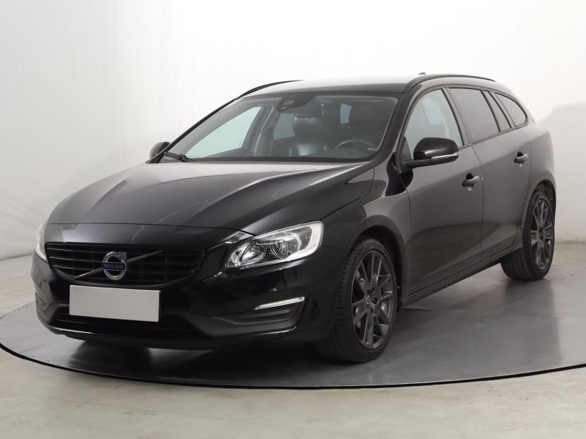 Volvo V60, 2015
