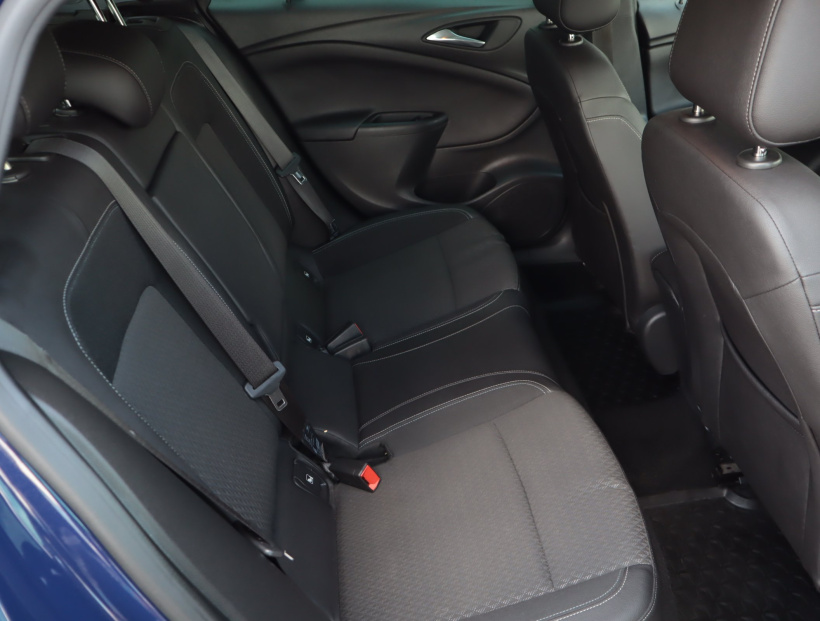 Opel Astra, 2016