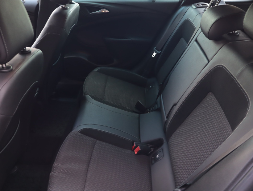 Opel Astra, 2016