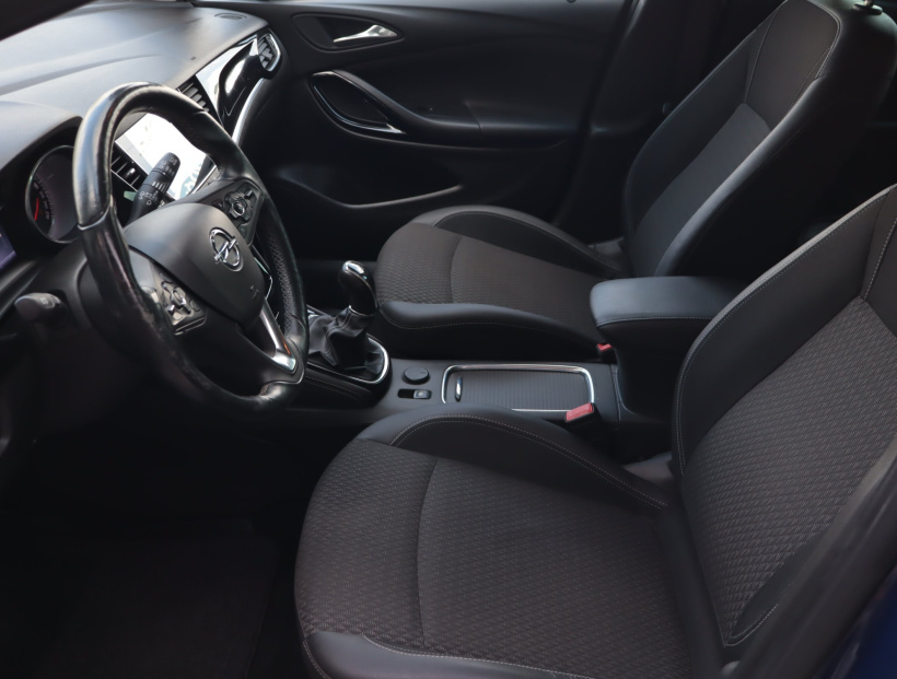 Opel Astra, 2016