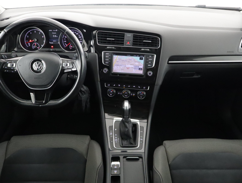 Volkswagen Golf, 2016