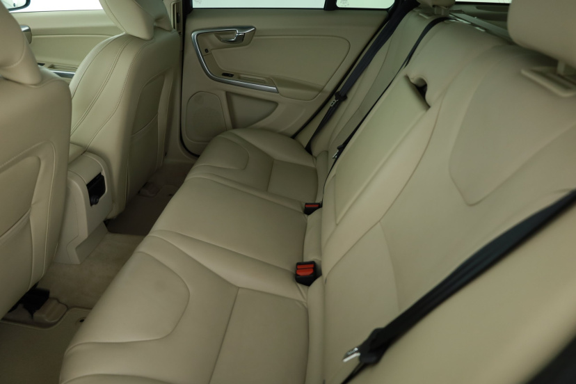 Volvo V60 Cross Country, 2017
