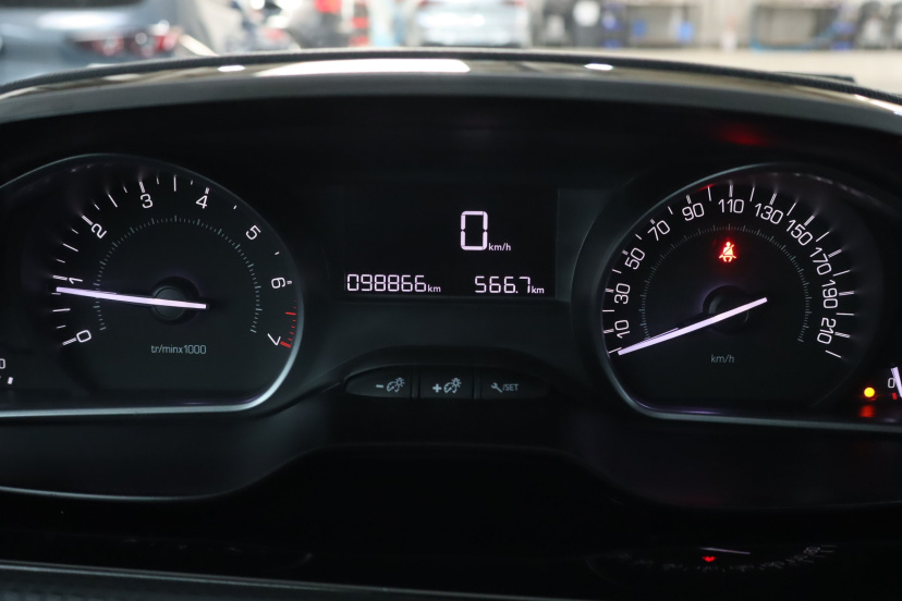 Peugeot 2008, 2016