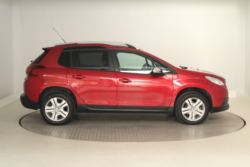 Peugeot 2008, 2016