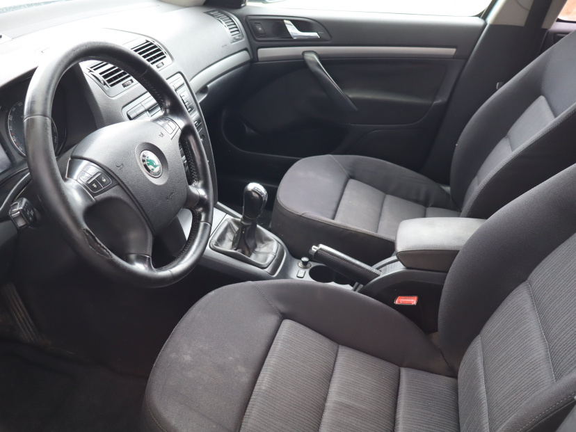 Škoda Octavia, 2005