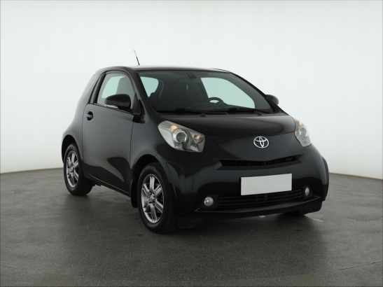 Toyota iQ