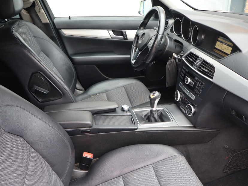 Mercedes-Benz C, 2011