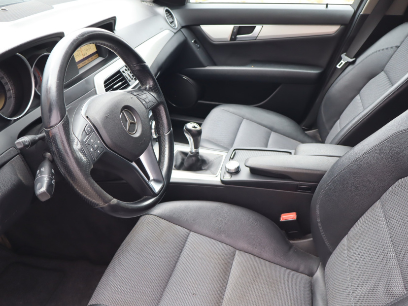 Mercedes-Benz C, 2011