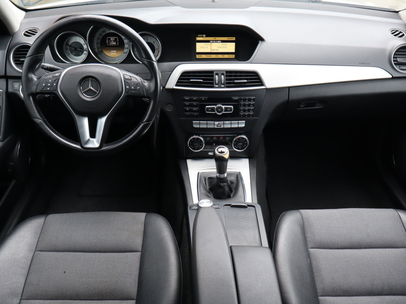 Mercedes-Benz C, 2011