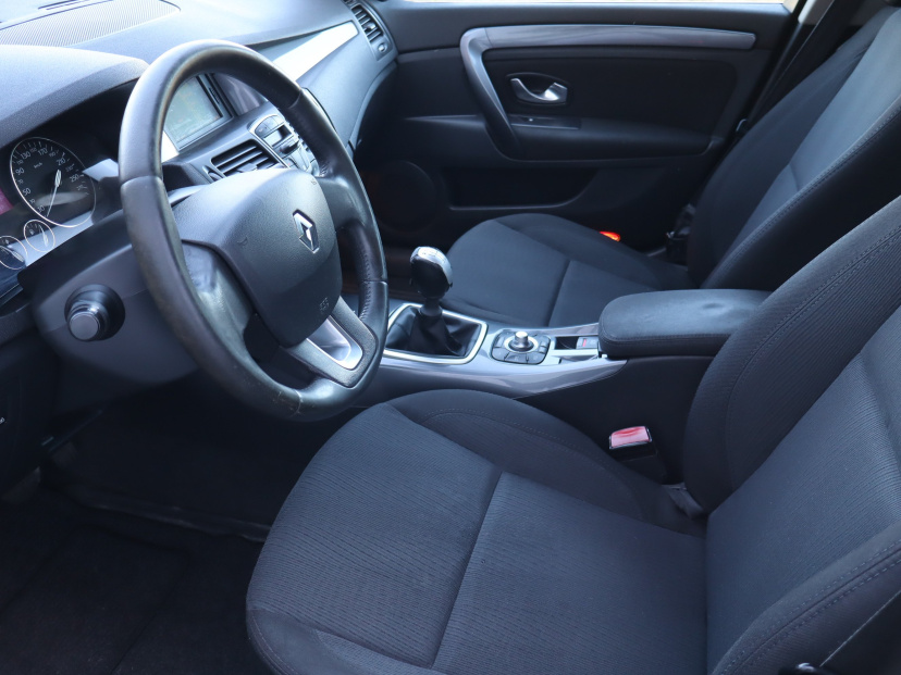 Renault Laguna, 2010