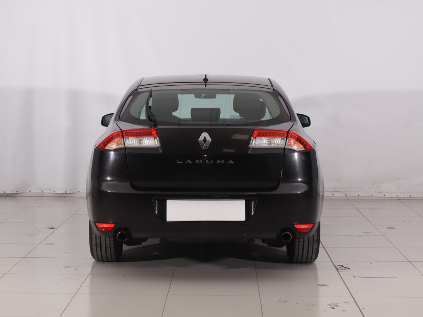 Renault Laguna, 2010