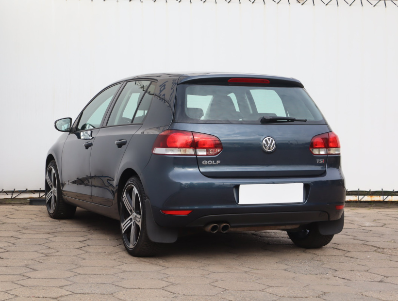Volkswagen Golf, 2010