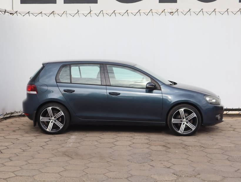 Volkswagen Golf, 2010