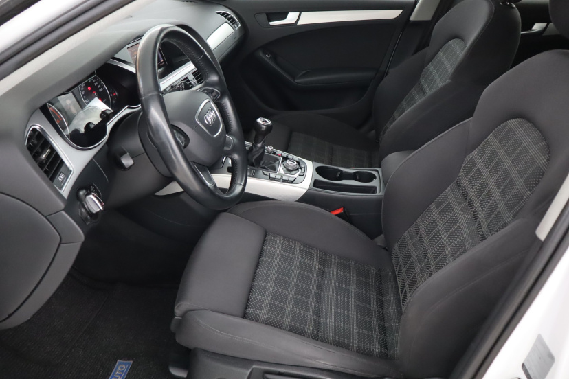 Audi A4, 2015