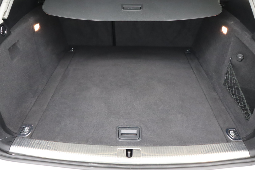 Audi A4, 2015