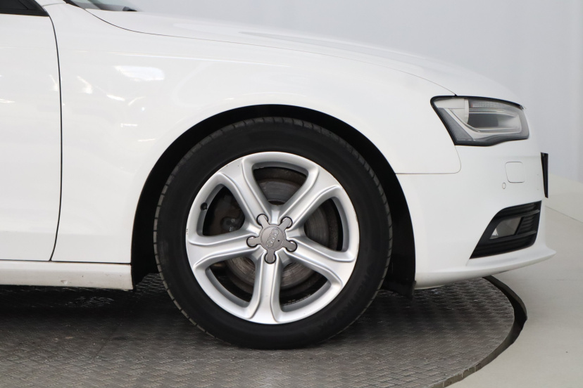 Audi A4, 2015