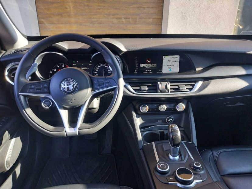 Alfa Romeo Stelvio, 2019