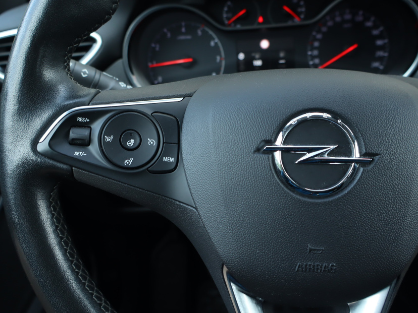 Opel Crossland, 2022