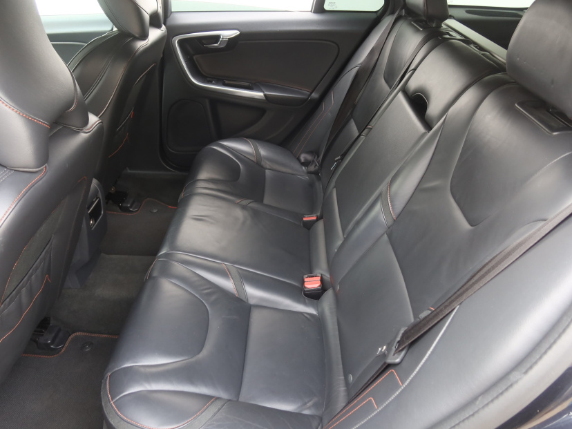 Volvo V60, 2016