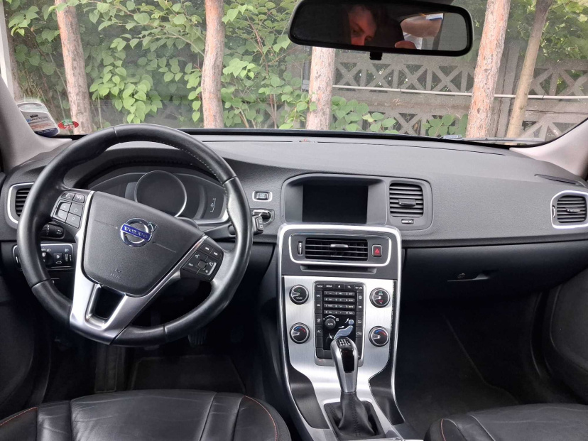 Volvo V60, 2016