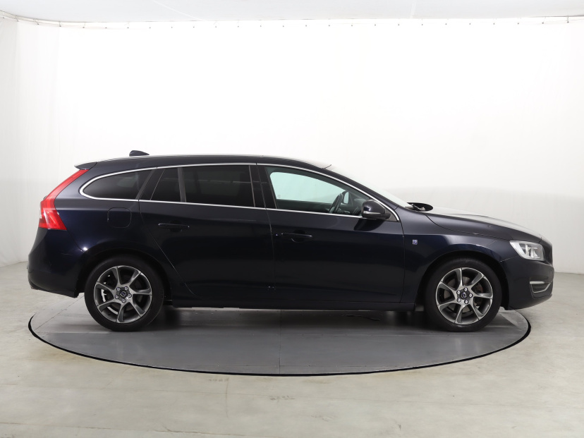 Volvo V60, 2016