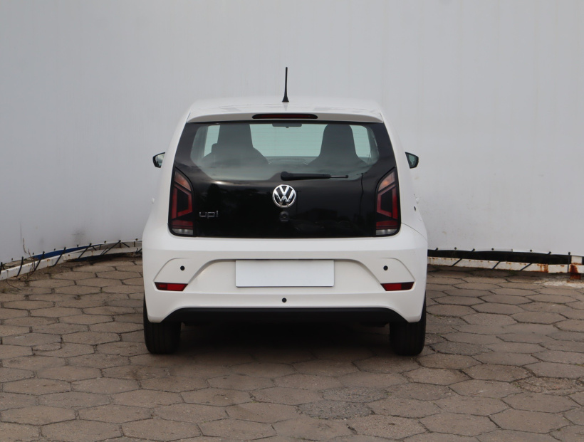 Volkswagen Up!, 2018