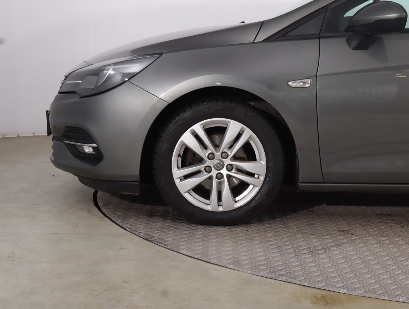 Opel Astra, 2020