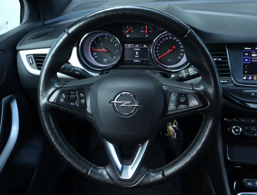 Opel Astra, 2020